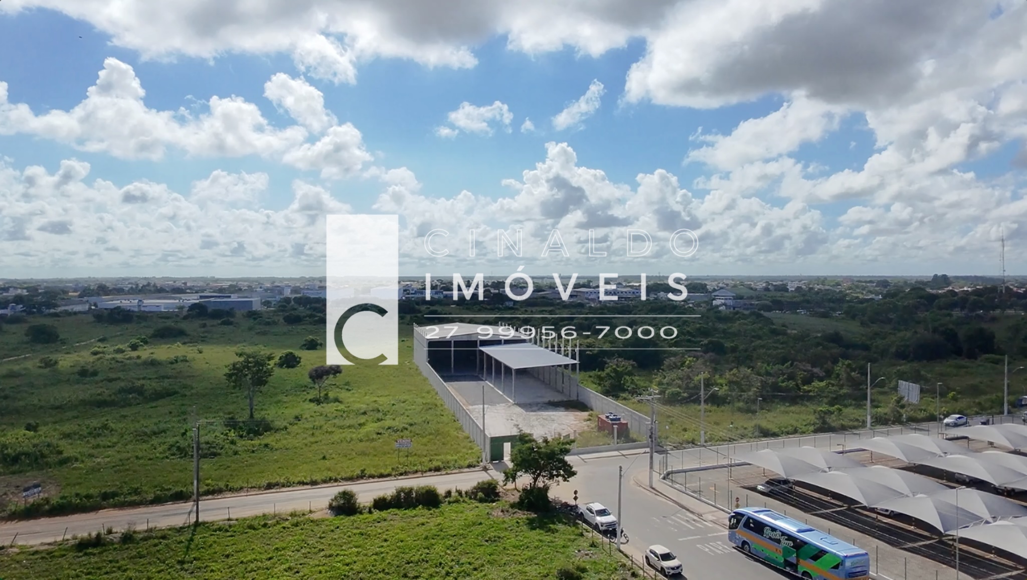 Galpão comercial com 1.320m² à venda no bairro Três Barras em Linhares ES